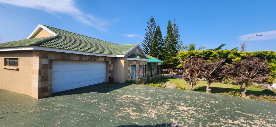 3 Bedroom Property for Sale in Dana Bay Western Cape
